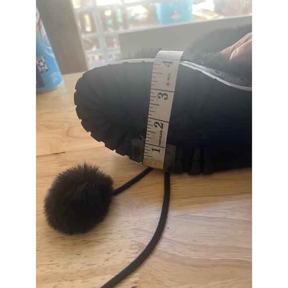 Sam Edelman Boots Women's Size 7.5 Blanche Black Leather Faux Fur Pom Pom Ankle - Picture 10 of 15